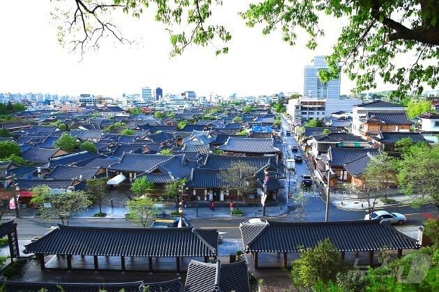 본문 이미지 - 전주 한옥마을 전경.(전주시 제공, 재판매 및 DB 금지)/뉴스1