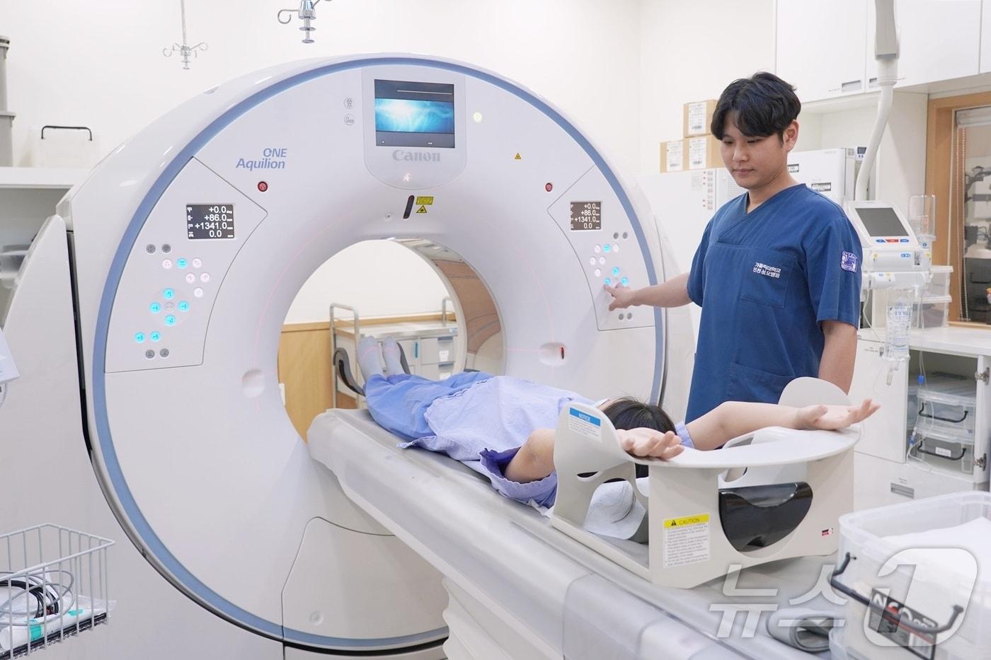 애퀼리언 원 프리즘(Aquilion ONE PRISM) 구동(인천성모병원 제공) / 뉴스1