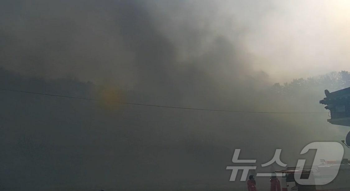 본문 이미지 - 화재 현장 모습(전북자치도소방본부 제공. 재판매 및 DB금지)