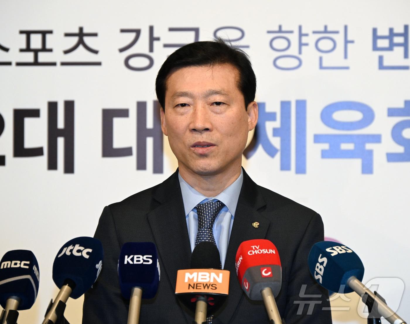 본문 이미지 - 김택수 신임 선수촌장. &#40;대한체육회 제공&#41;