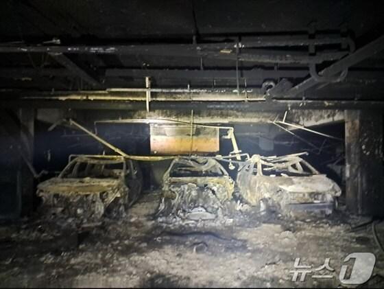 본문 이미지 - 화재 현장. (경기도소방재난본부 제공. 재판매 및 DB 금지) 2025.3.27/뉴스1