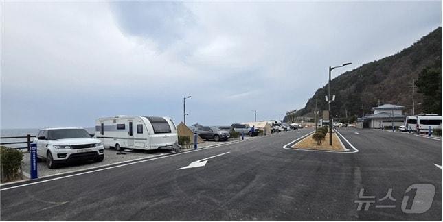 본문 이미지 - 강릉 바다내음 캠핑장 전경.(강릉관광개발공사 제공, 재판매 및 DB 금지) 2025.3.28/뉴스1