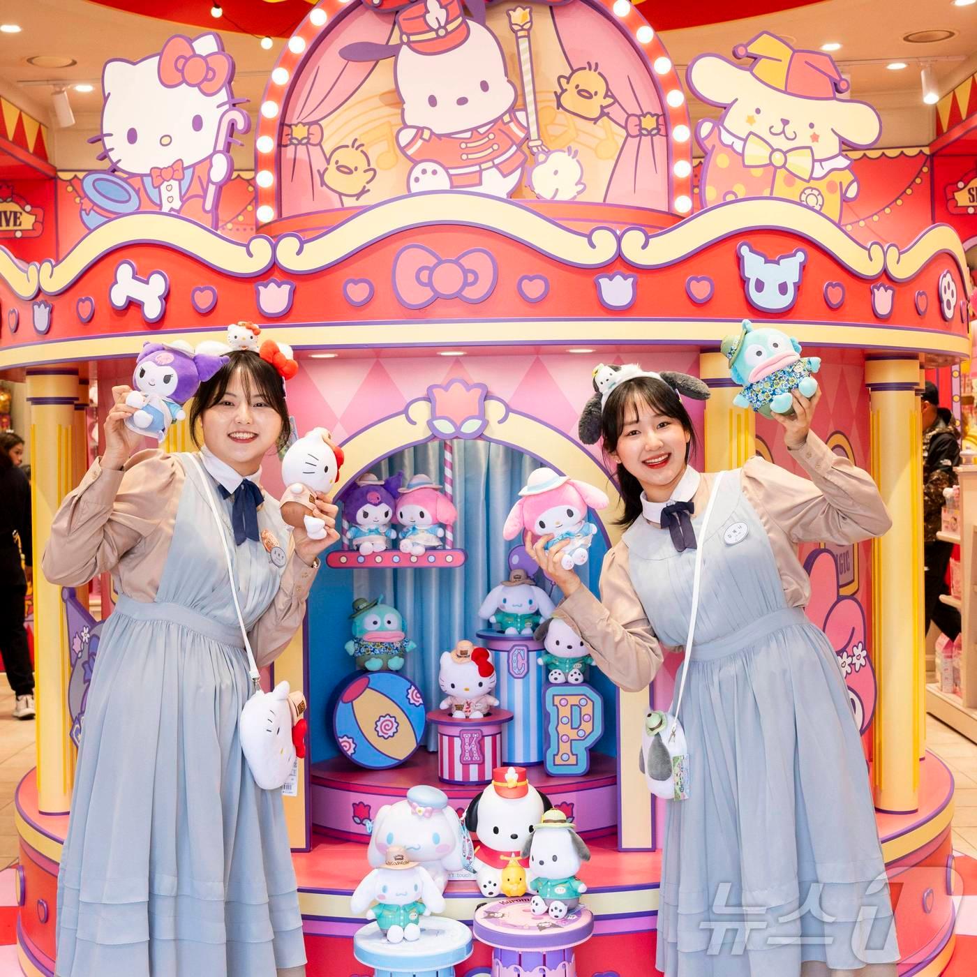 본문 이미지 - 에버랜드의 산리오 테마 상품점 &#39;로즈기프트&#39;.&#40;에버랜드 제공&#41;