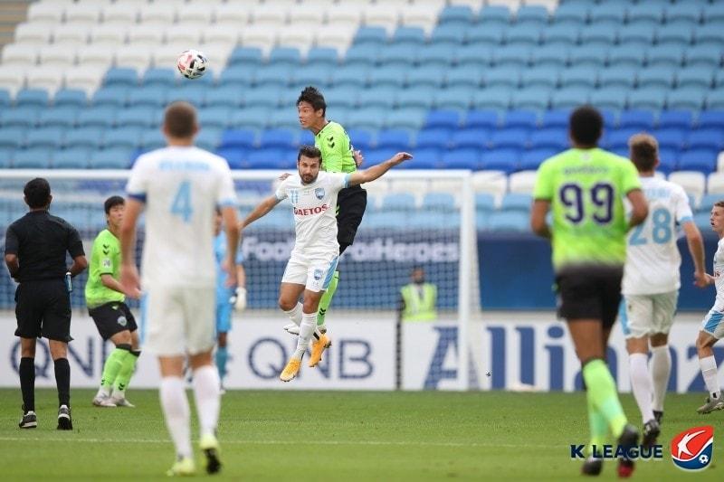 본문 이미지 - 전북 현대와 시드니의 경기 모습(한국프로축국연맹 제공)