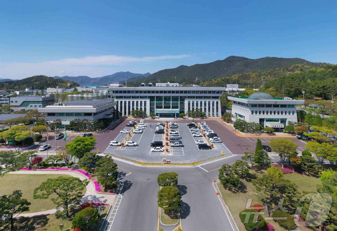 밀양시청 전경.&#40;밀양시 제공. 재판매 및 DB금지&#41;