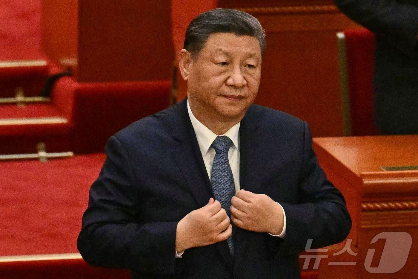 본문 이미지 - 시진핑 중국 국가 주석이 4일(현지시간) 베이징 인민대회당에서 열린 제14기 전국 인민 정치 협상회의(정협) 개막식에 참석을 하고 있다. 2025.03.05 ⓒ AFP=뉴스1 ⓒ News1 우동명 기자