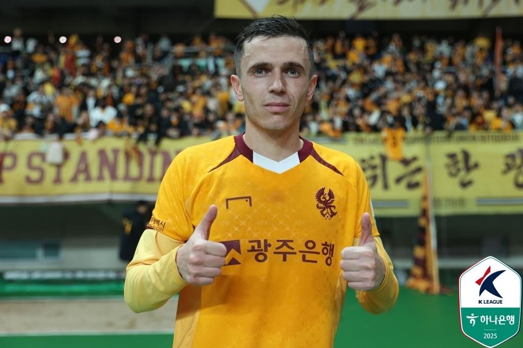 본문 이미지 - 광주FC의 아사니(한국프로축구연맹 제공) 