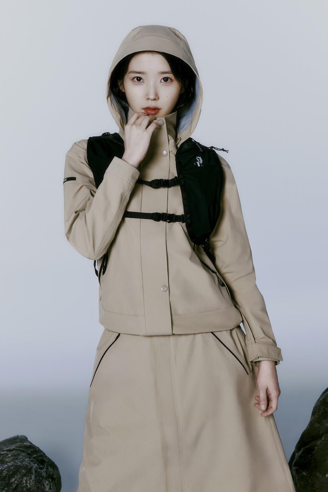 본문 이미지 - 블랙야크 전속모델 아이유.(블랙야크제공)