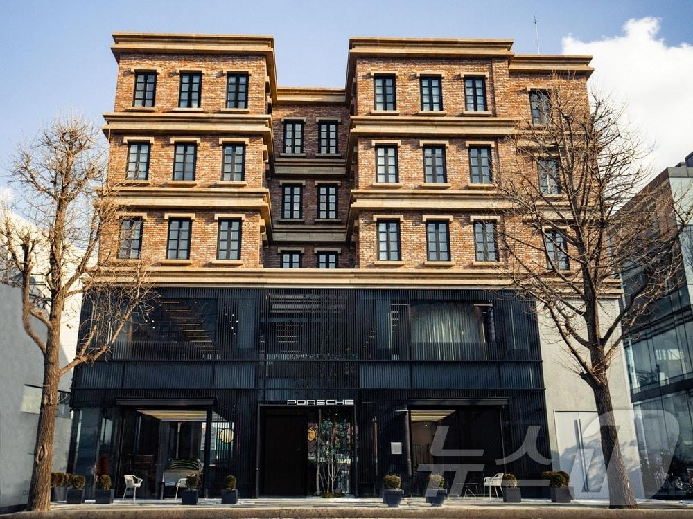 본문 이미지 - 포르쉐 스튜디오 한남 전경.(포르쉐 제공) 