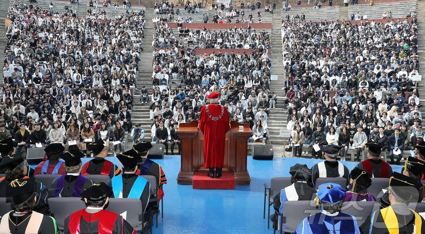 대구 달서구 계명대 성서캠퍼스 노천강당에서 열린 2025학년도 입학식. (계명대 제공)