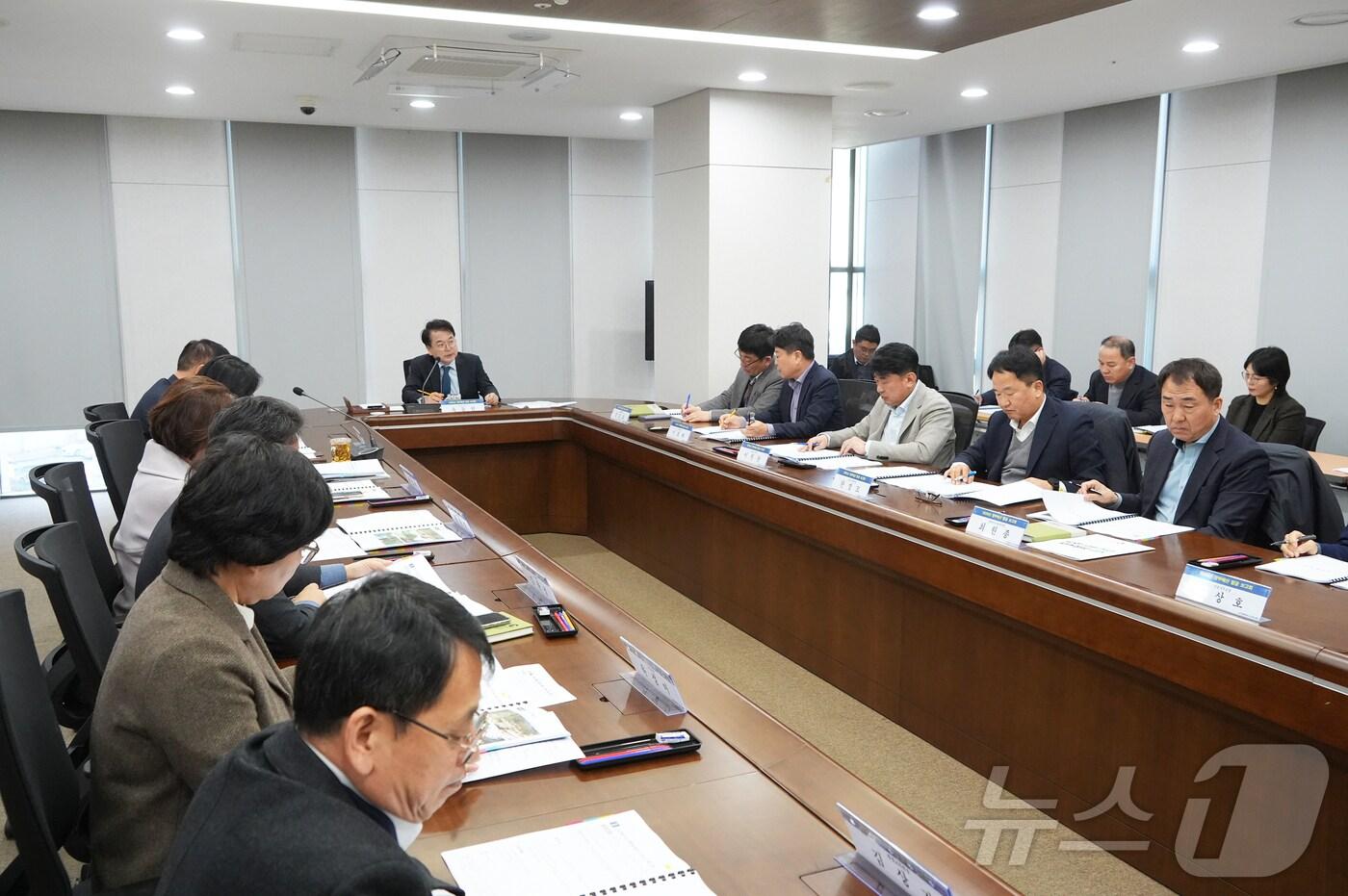 본문 이미지 - 춘천시가 6일 시청 중회의실에서 2026년 국비 확보 사업 발굴보고회를 개최했다.(춘천시 제공, 재판매 및 DB금지)