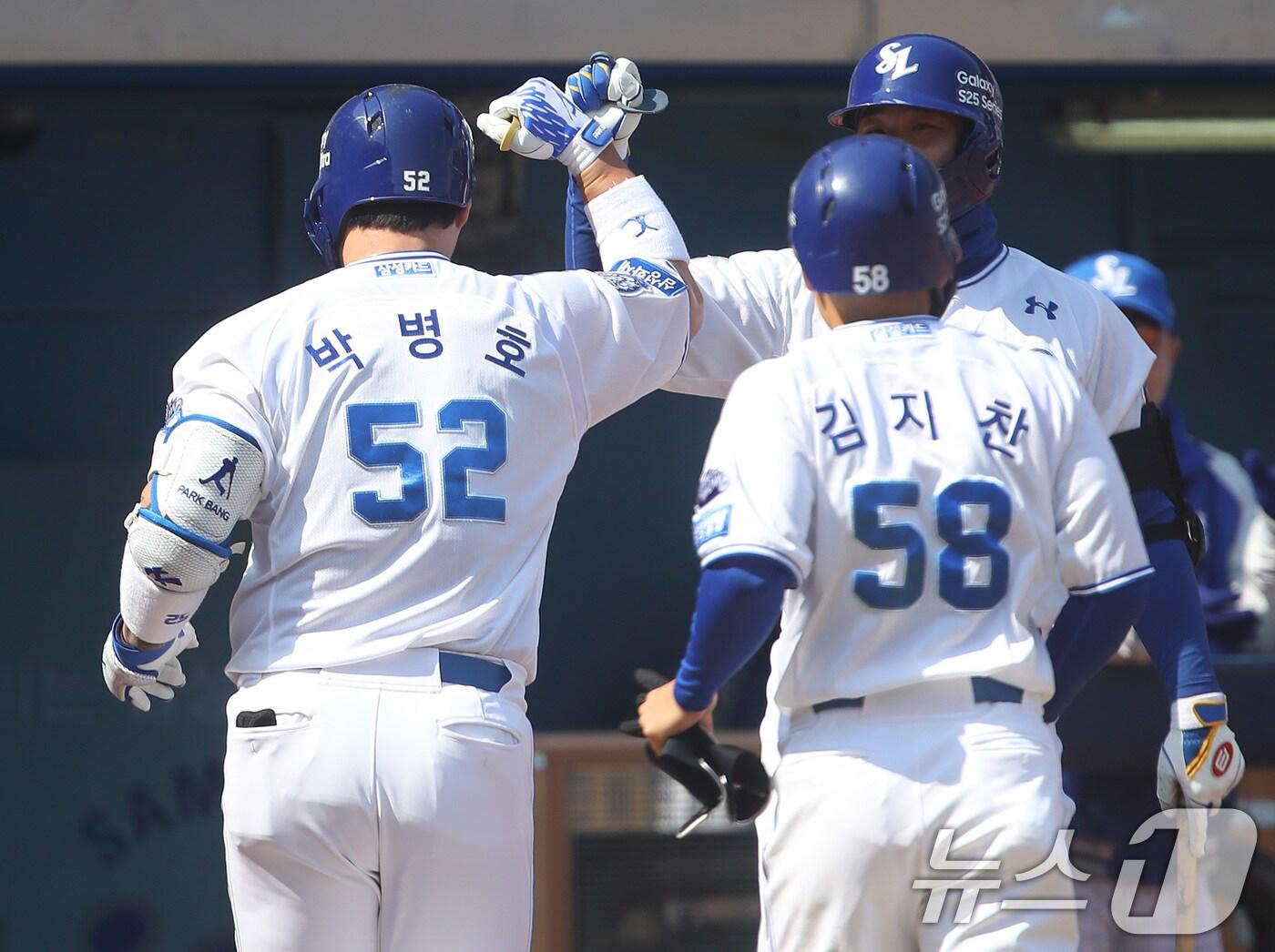 본문 이미지 - 상승세를 타는 삼성 라이온즈. /뉴스1 DB ⓒ News1 공정식 기자