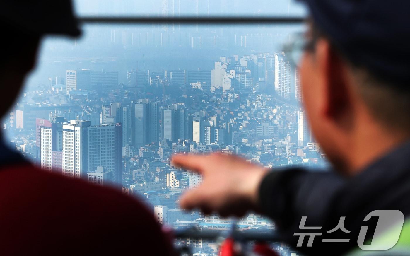  서울 남산에서 바라본 용산구·마포구 일대 모습/뉴스1 ⓒ News1 허경 기자