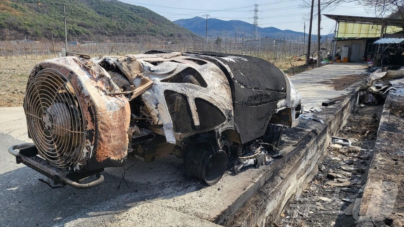 1일 경북 의성군 단촌면 일대에 농기계가 타 있다. 2025.4.1/뉴스1 ⓒ News1 이성덕 기자
