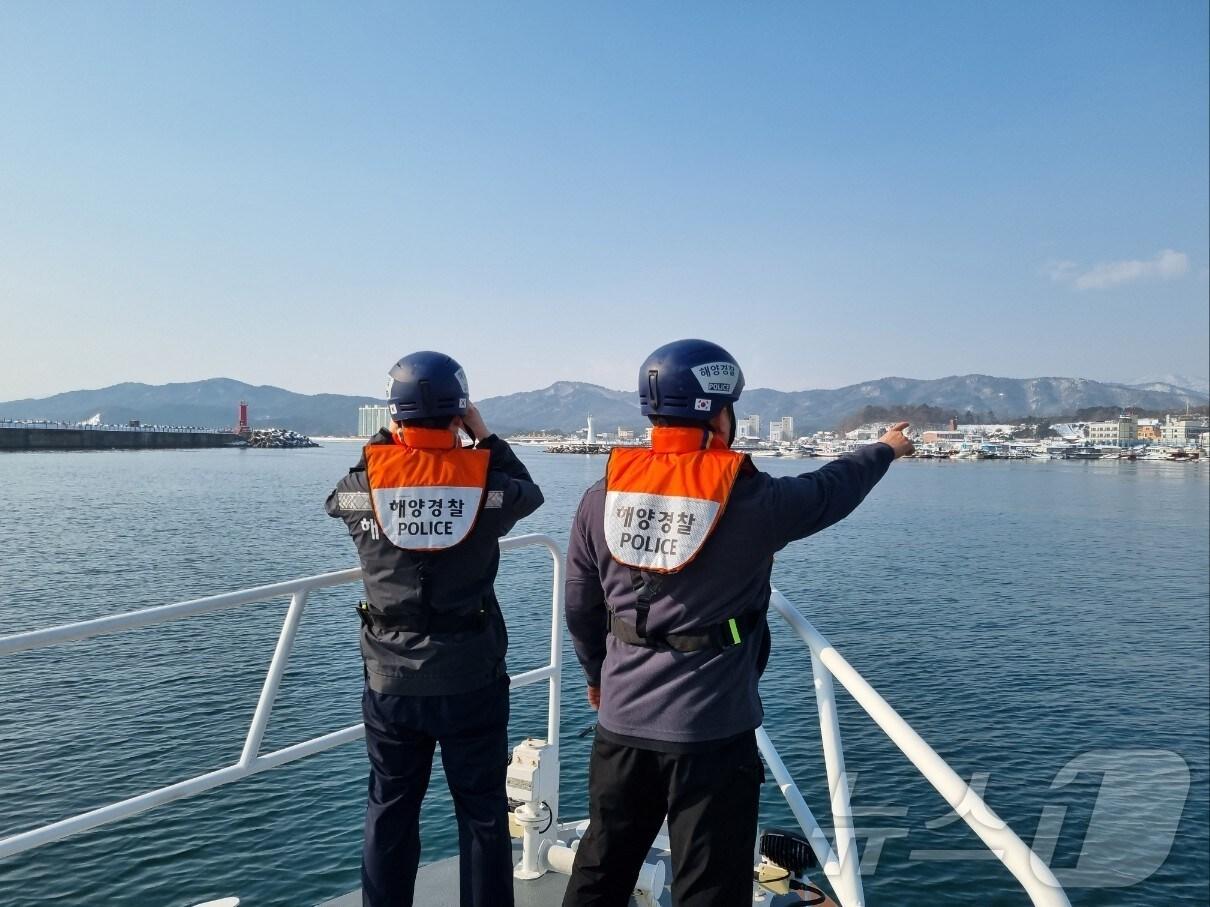 본문 이미지 - 속초해경 봄 행락철 수상레저 안전관리 강화대책 추진.(속초해경 제공, 재판매 및 DB 금지) 2025.4.1/sbtm1