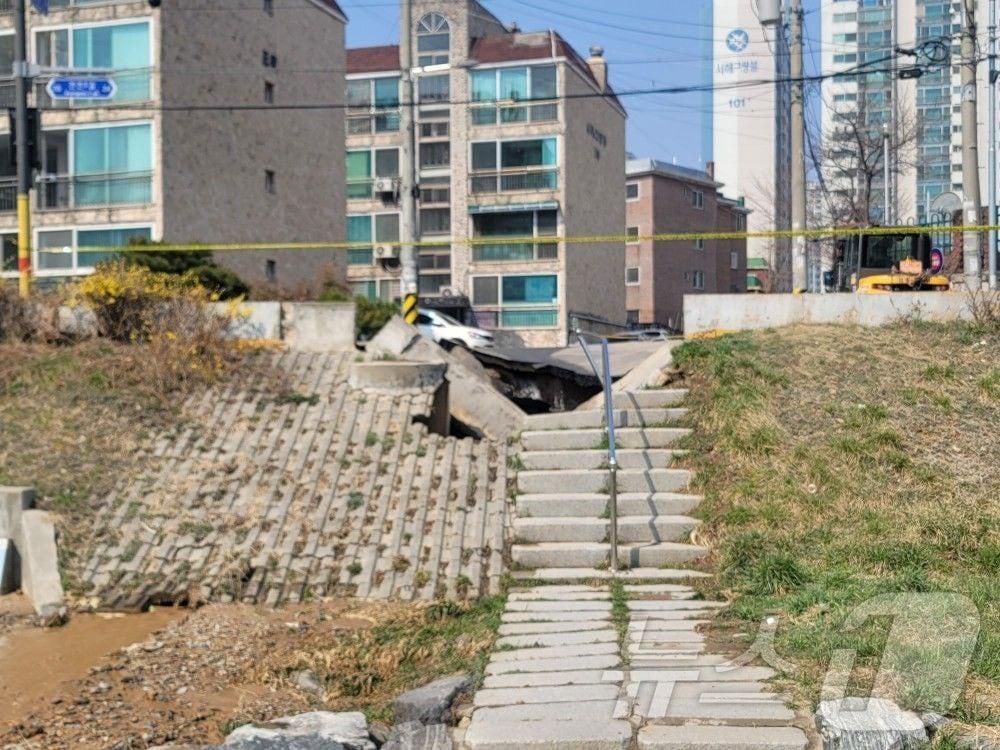 본문 이미지 - 사고 현장. (경기도소방재난본부 제공. 재판매 및 DB 금지) 2025.4.1/뉴스1