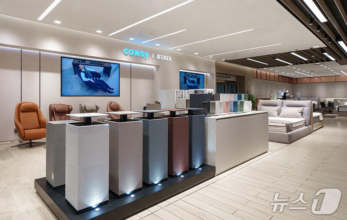 본문 이미지 - 코웨이, 공식 직영점 '코웨이 갤러리' 신세계백화점 김해점 입점 (코웨이 제공)