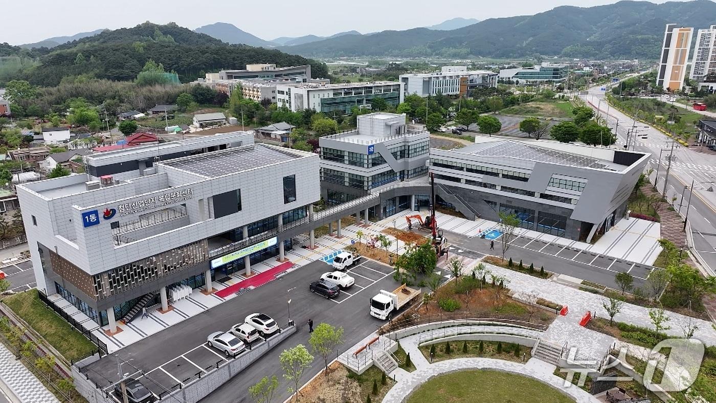  정읍 첨단산업단지 복합문화센터 전경&#40;정읍시 제공. 재판매 및 DB금지&#41;