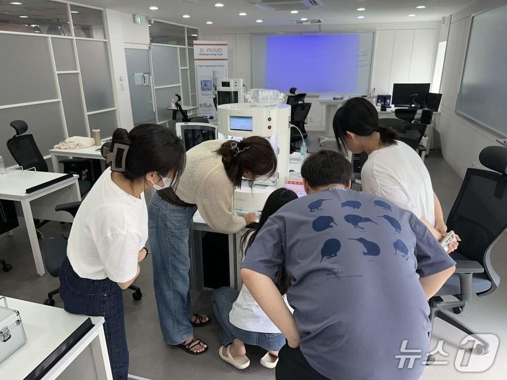 본문 이미지 - 3D 바이오 프린팅 실습 현장.&#40;경기도 제공, 재판매 및 DB 금지&#41;