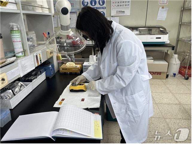 본문 이미지 - 전북자치도 임실군 농업기술센터가 축산 농가를 대상으로 연중 무료 부숙도 검사를 지원한다.(임실군제공. 재판매 및 DB제공)2025.4.14/뉴스1