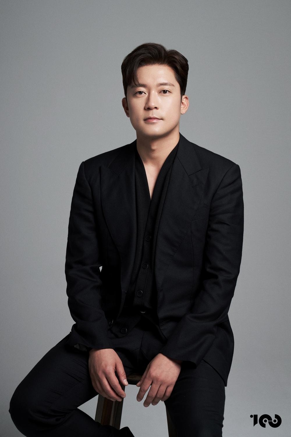 본문 이미지 - 방송인 김대호 / 원헌드레드 제공