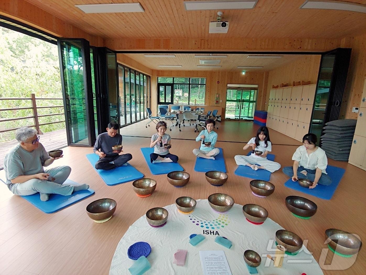 본문 이미지 - 해남군 흑석산자연휴양림 산림치유 싱잉볼 (해남군 제공. 재판매 및 DB금지) /뉴스1 