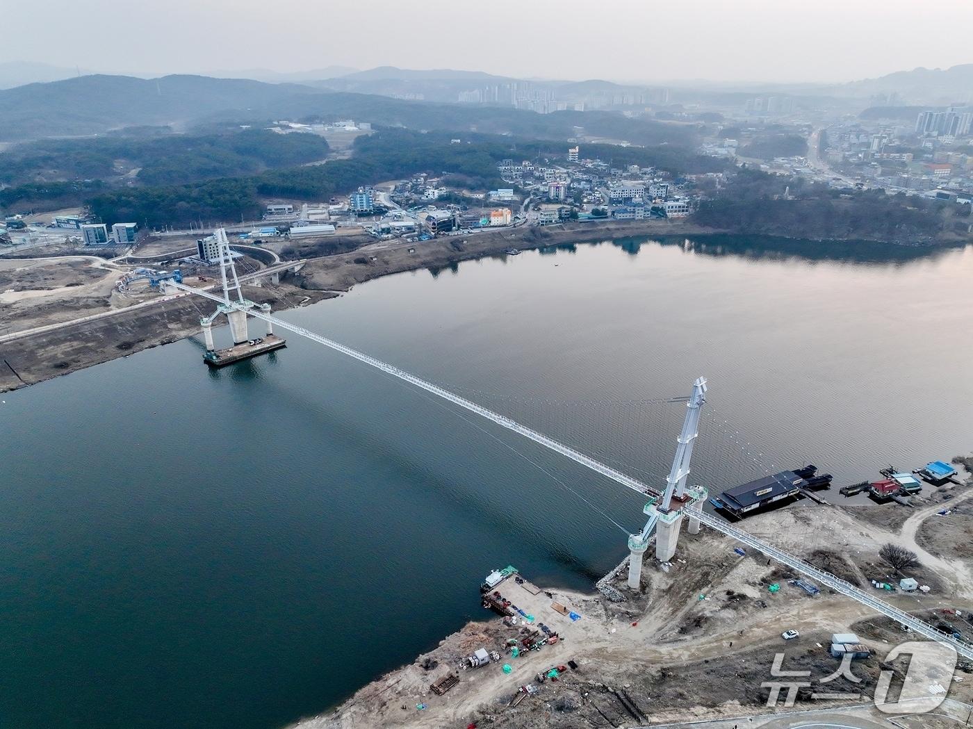 본문 이미지 - 경기 여주 남한강 출렁다리(여주시 제공, 재판매 및 DB 금지)/뉴스1