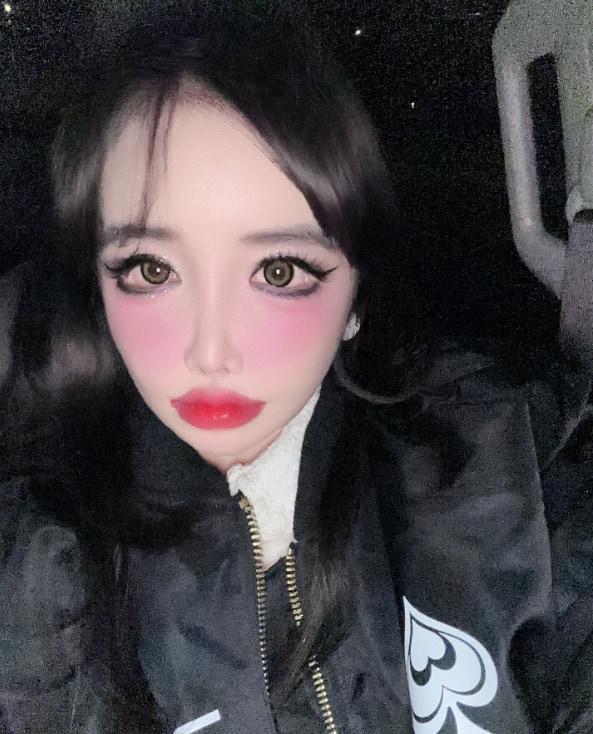 본문 이미지 - 사진=박봄 인스타그램