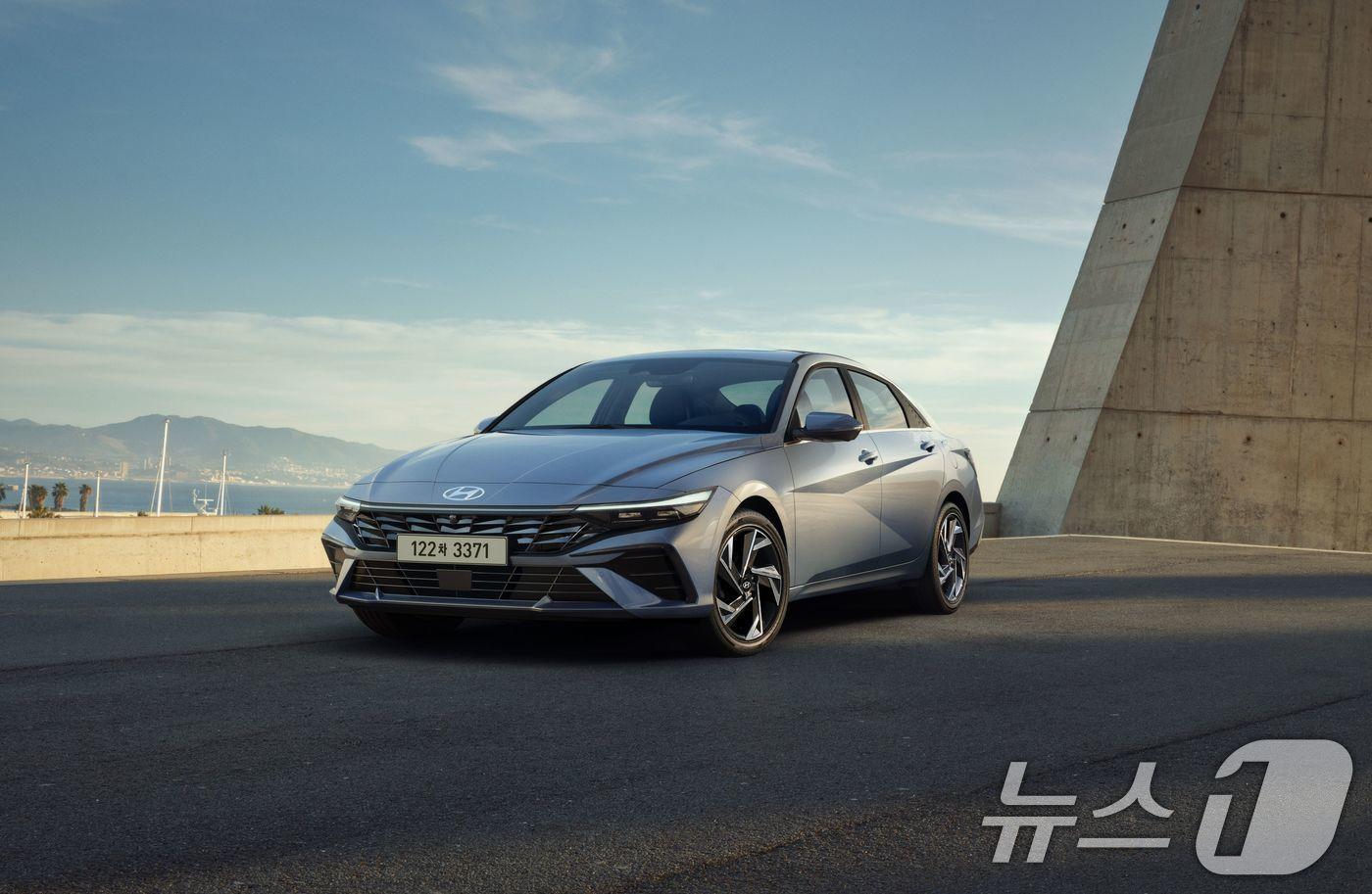 현대자동차 준중형 세단 &#39;아반떼&#39;&lt;자료사진&gt; &#40;현대차 제공. 재판매 및 DB 금지&#41; 2025.4.15/뉴스1