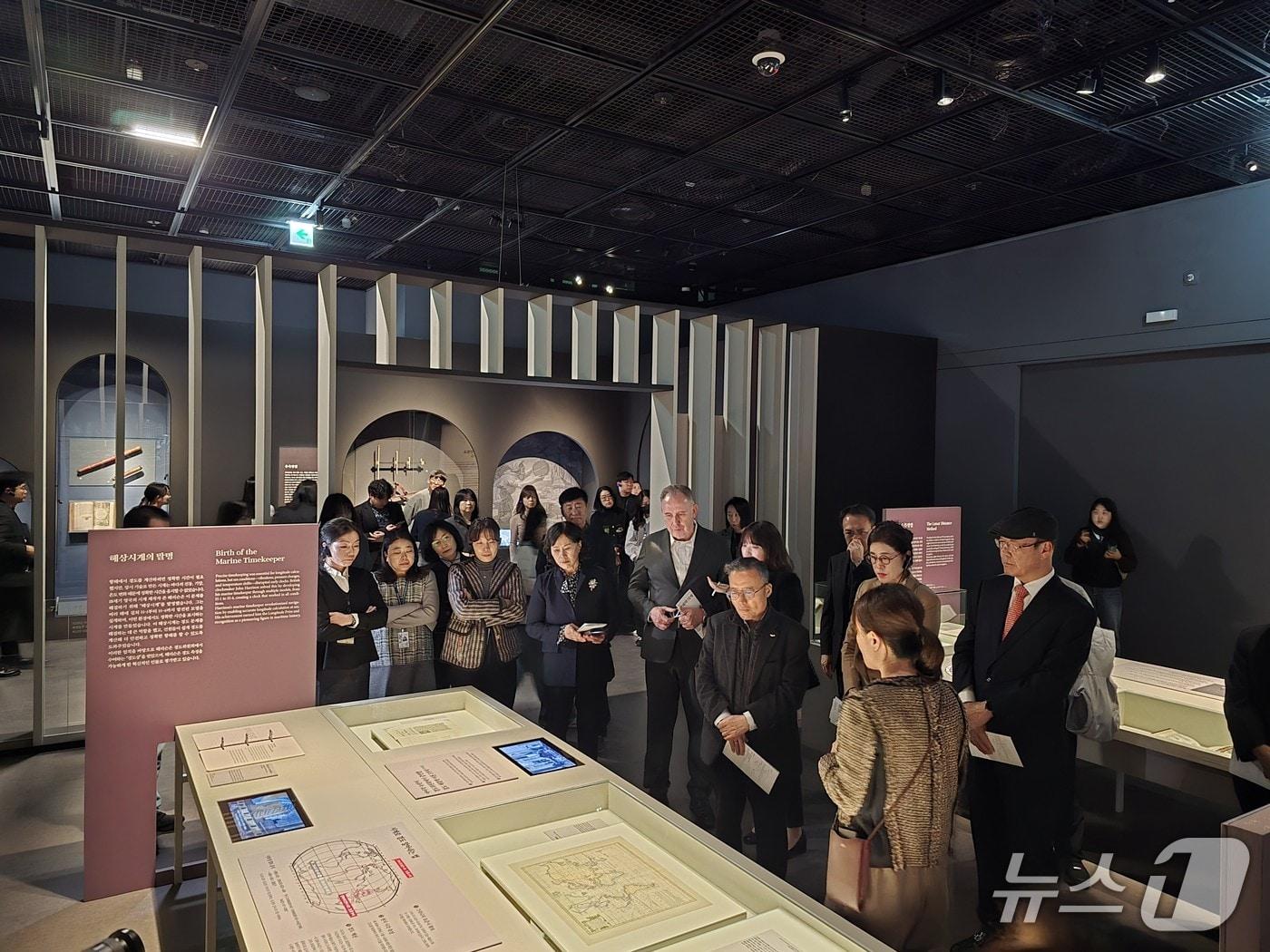 본문 이미지 - 국립해양박물관-영국 그리니치 국립해양박물관 국내외 협업 전시 현장(국립해양박물관 제공. 재판매 및 DB 금지)