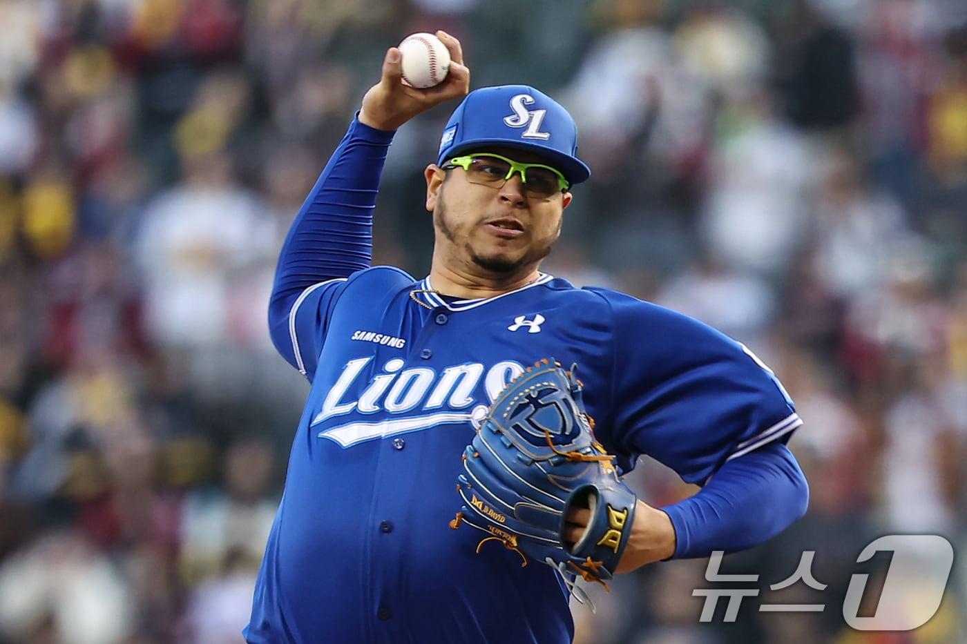 삼성 라이온즈 투수 아리엘 후라도. 2025.4.15/뉴스1 ⓒ News1 김도우 기자