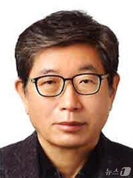 본문 이미지 - 정석인하학원 신임 이사장직에 발탁된 성용락 이사.2025.4.16/뉴스1