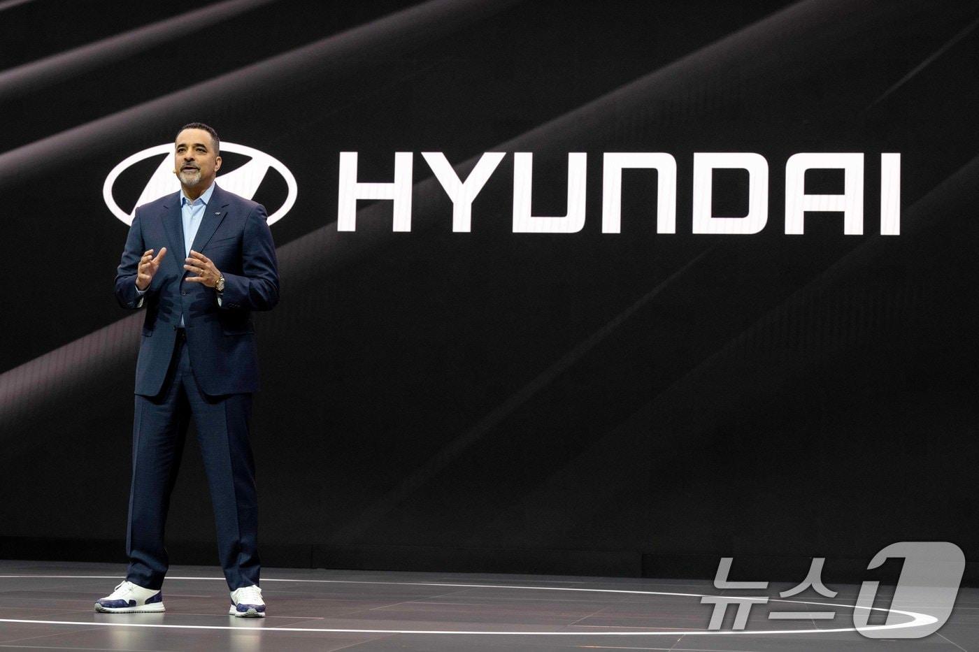 현대자동차가 지난 16일&#40;현지시간&#41; 미국 뉴욕 제이콥 재비츠 컨벤션 센터에서 열린 &#39;2025 뉴욕 국제 오토쇼&#39;에서 &#39;디 올 뉴 펠리세이드&#39;를 북미에 최초로 선보였다고 17일 밝혔다. 랜디 파커 현대차 북미권역본부 CEO가 발표하고 있다. &#40;현대차 제공. 재판매 및 DB 금지&#41; 2025.4.17/뉴스1