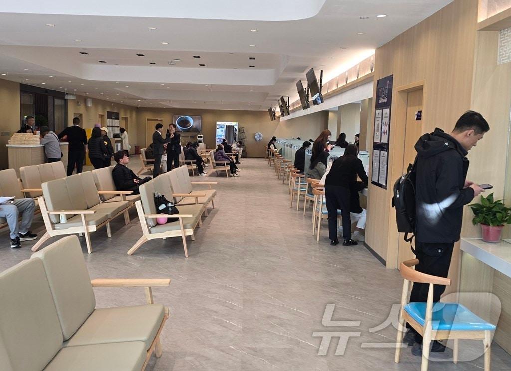 본문 이미지 - 중국 칭다오 한국 비자신청센터(참좋은여행 제공)