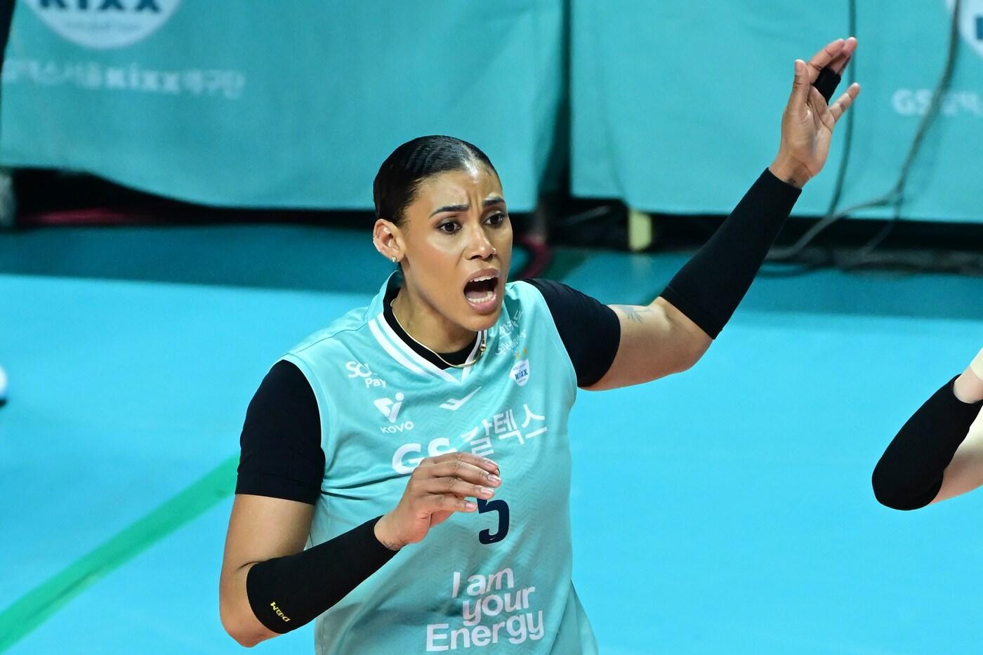 GS칼텍스와 재계약을 맺은 지젤 실바. (한국배구연맹 제공)