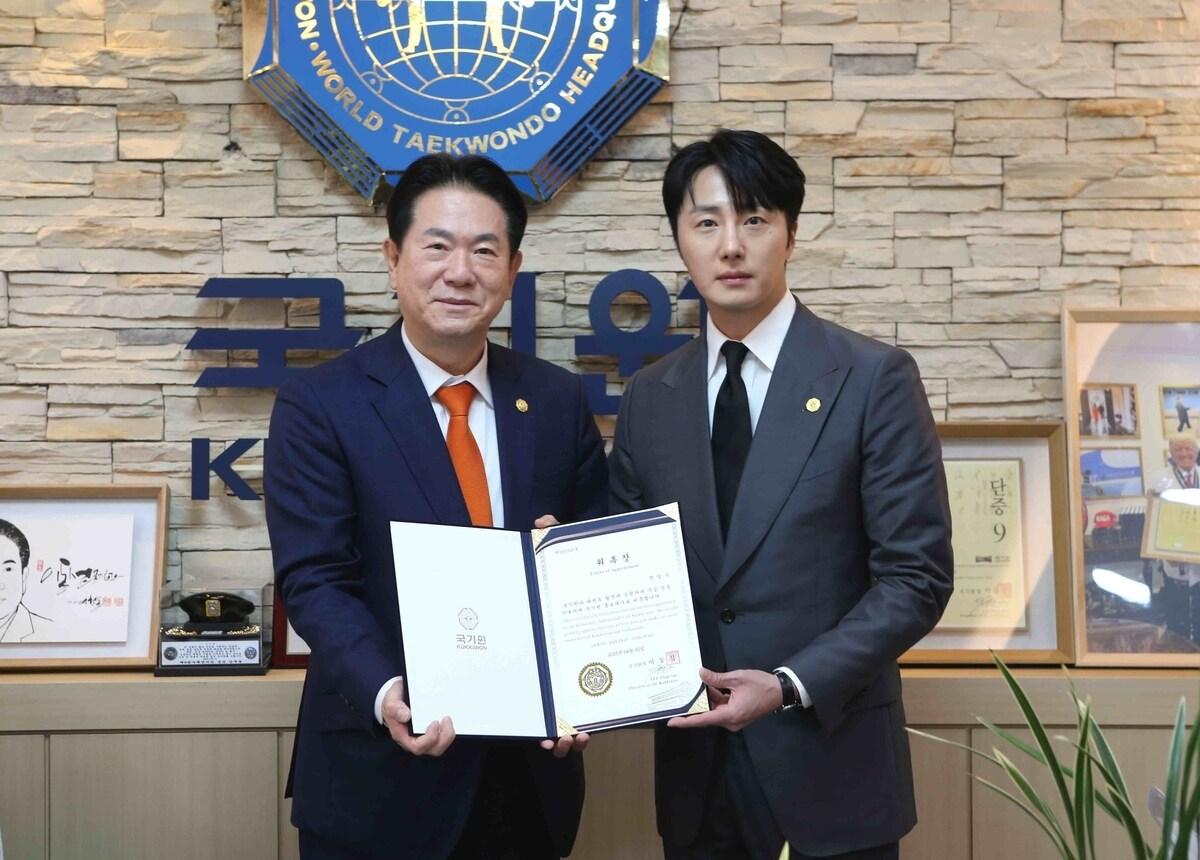 본문 이미지 -  배우 정일우, 국기원 홍보대사로 위촉. (국기원 제공)