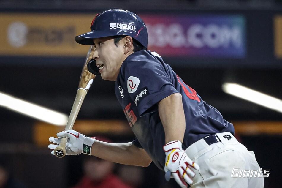 본문 이미지 - 롯데 자이언츠 외야수 황성빈. (롯데 자이언츠 제공)