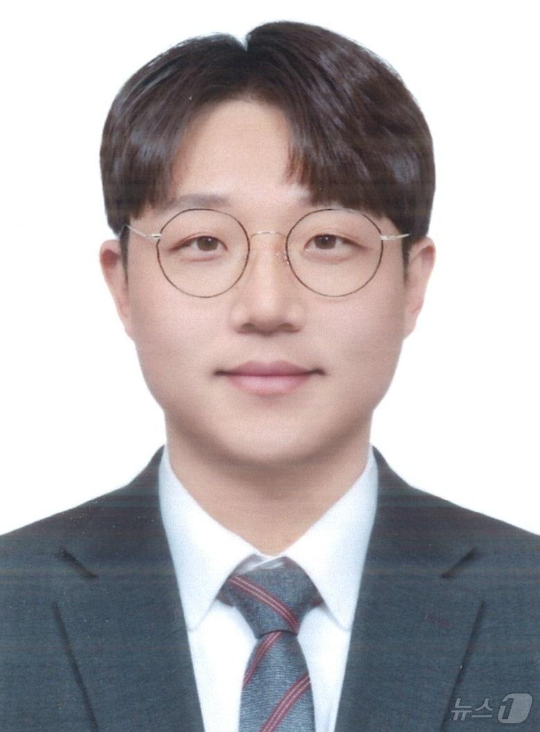 본문 이미지 - 2일 치러진 경남도의원 재선거(창원 12선거구)에서 당선된 국민의힘 정희성 후보.(중앙선거관리위원회 제공. 재판매 및 DB금지)