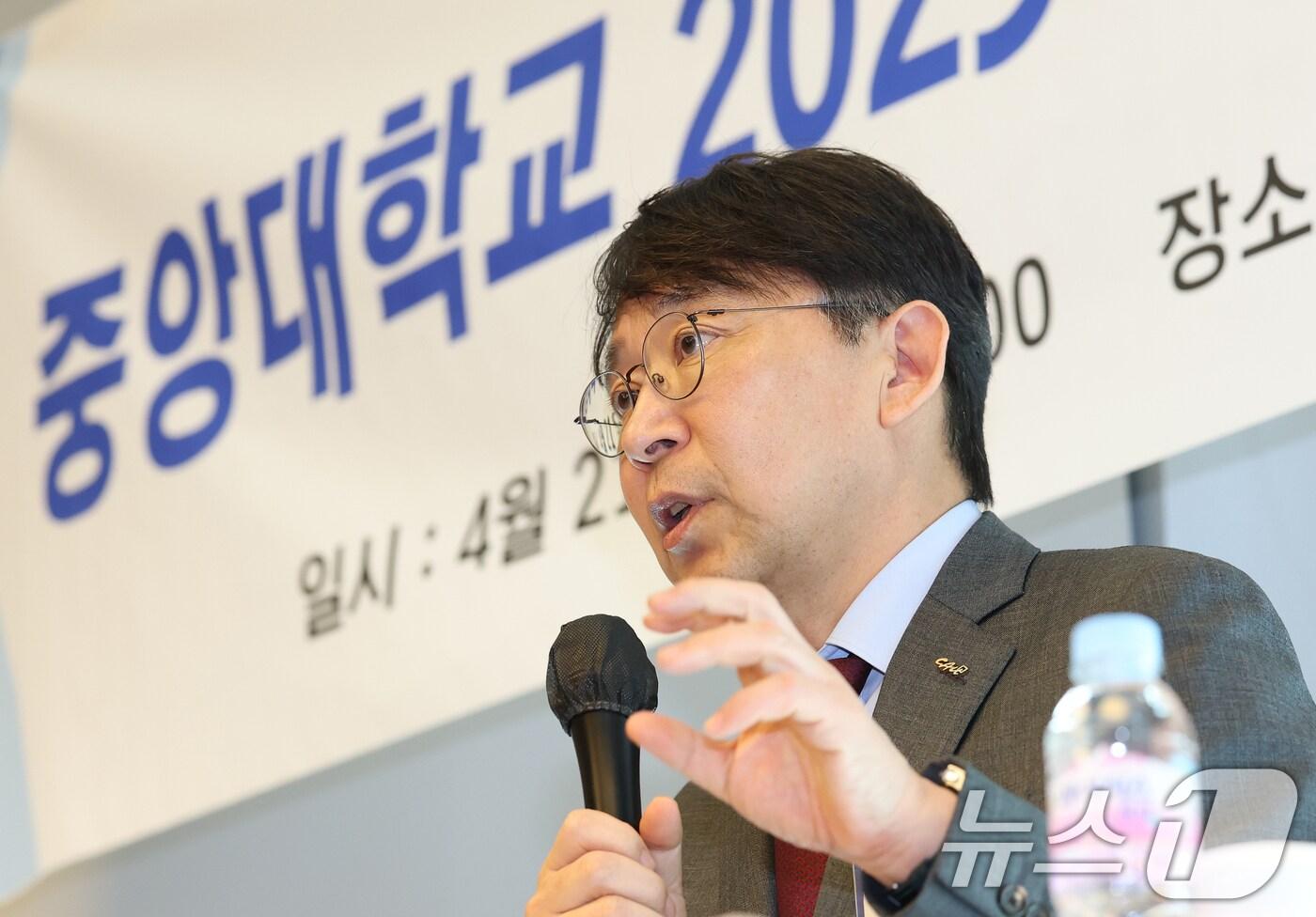 박상규 중앙대학교 총장이 21일 서울 동작구 중앙대 서울캠퍼스 102관에서 열린 2025학년도 상반기 언론간담회에서 모두발언을 하고 있다. 2025.4.21/뉴스1 ⓒ News1 오대일 기자