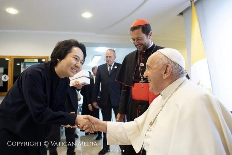 본문 이미지 - 임형주와 프란치스코 교황.ⓒ바티칸미디어국(임형주 인스타그램 캡처)