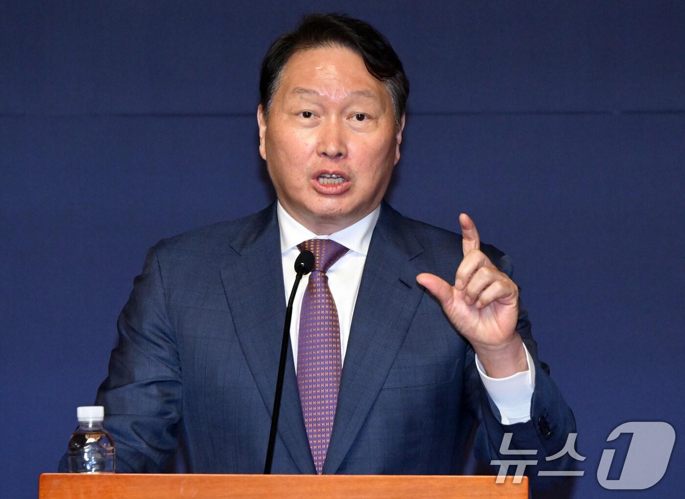 본문 이미지 - 최태원 대한상공회의소 회장.(공동취재)2025.4.22/뉴스1 ⓒ News1 안은나 기자