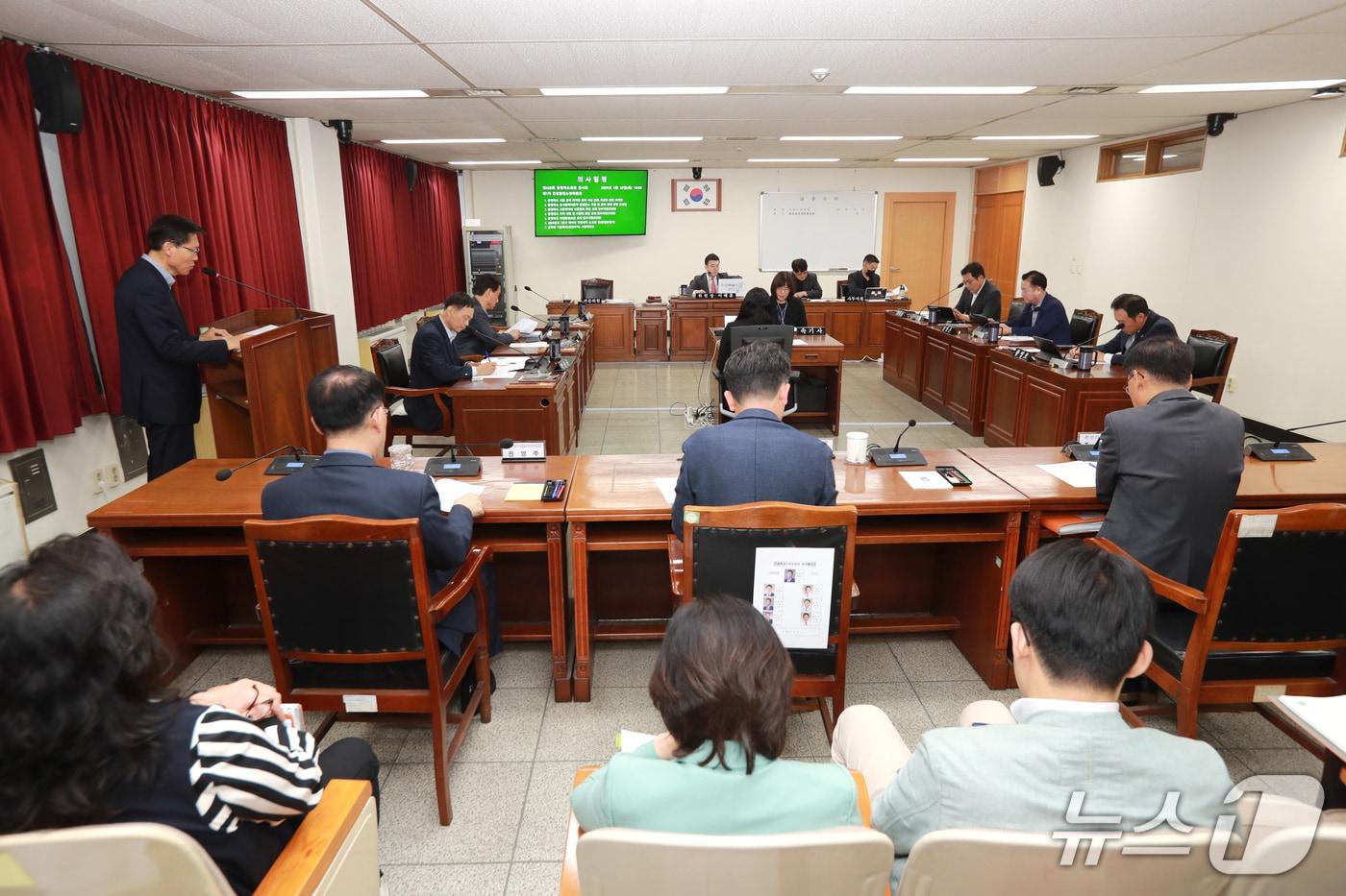 충북도의회 건설환경소방위원회&#40;충북도의회 제공. 재판매 및 DB금지&#41;