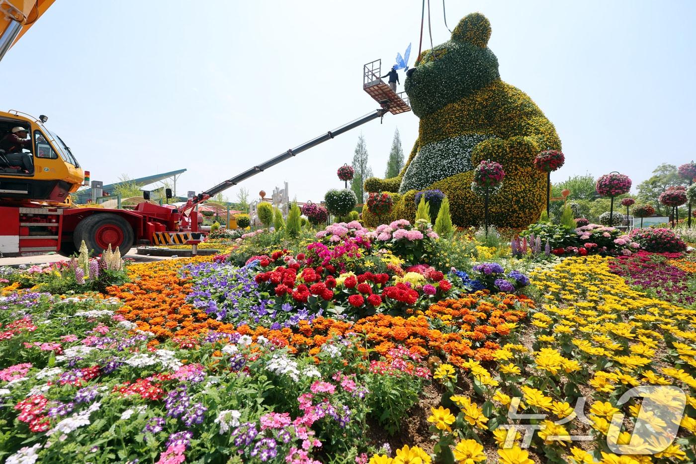 본문 이미지 - '2025 고양 국제꽃박람회' 야외 행사장 모습. 2025.4.24/뉴스1 ⓒ News1 황기선 기자