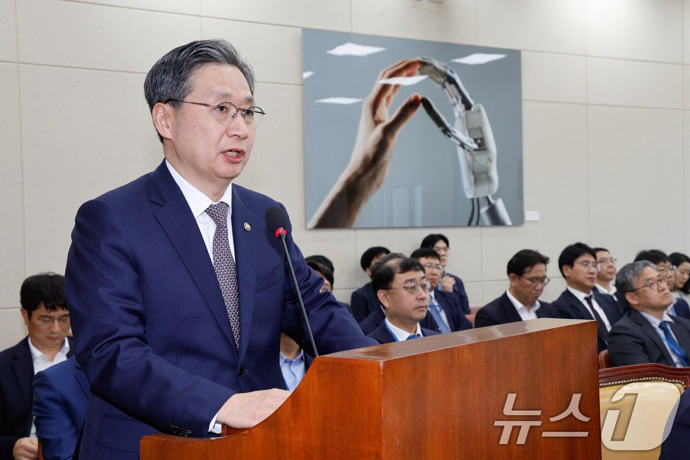 윤영빈 우주항공청장. 2025.4.24/뉴스1 ⓒ News1 안은나 기자