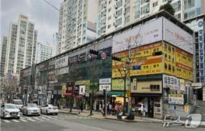 본문 이미지 - 부산 해운대구는 삼정코아상가 전경.(해운대구청 제공. 재판매 및 DB 금지)