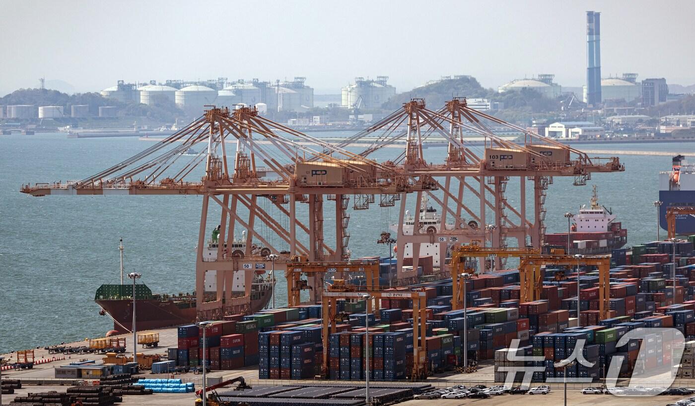 평택항.(사진은 기사 내용과 무관함) /뉴스1 ⓒ News1 이승배 기자