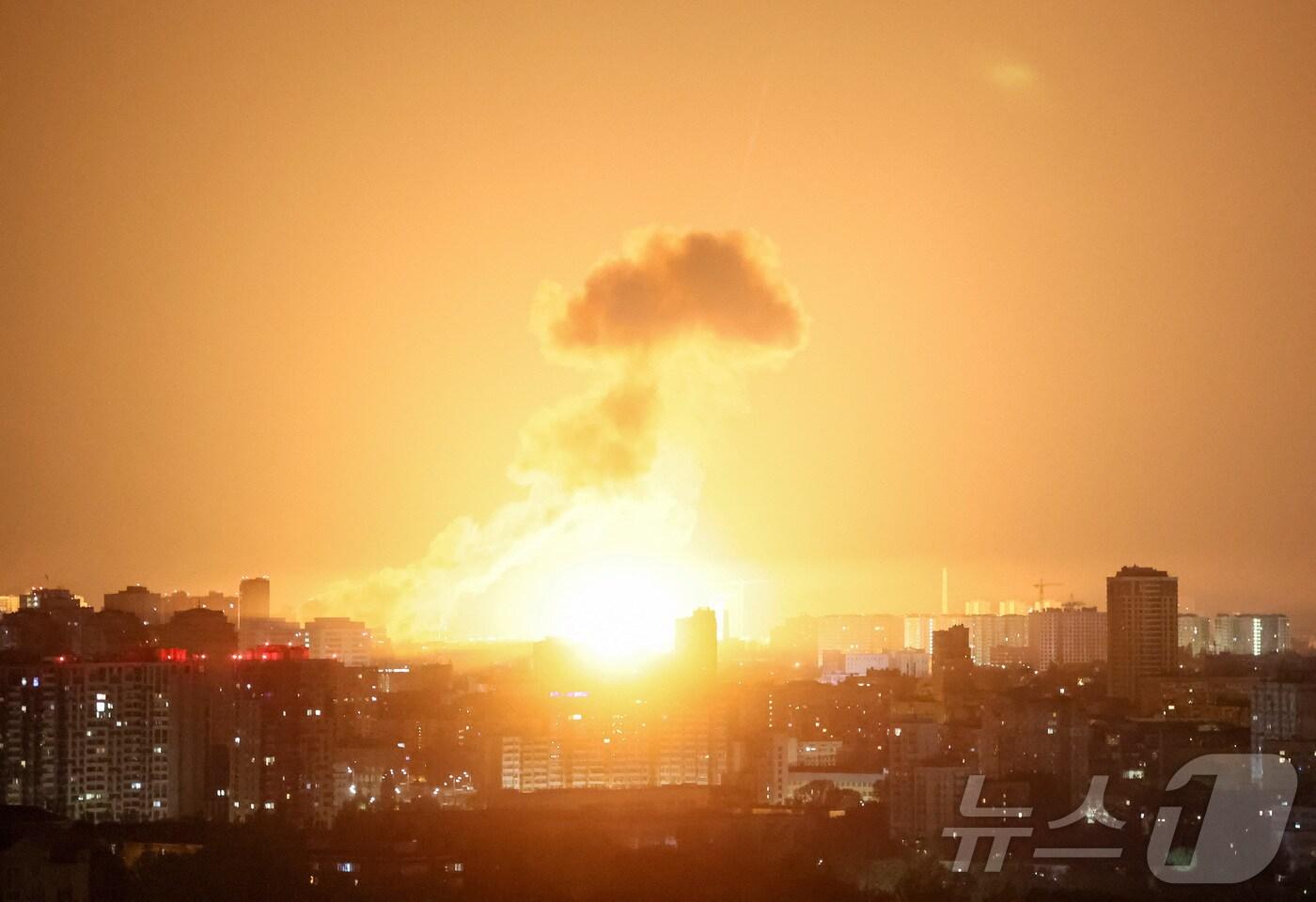 키이우 폭격 ⓒ 로이터=뉴스1 ⓒ News1