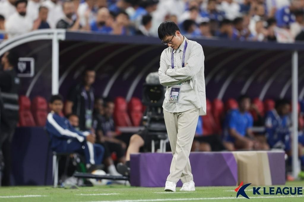 본문 이미지 - 이정효 광주FC 감독. &#40;한국프로축구연맹 제공&#41;