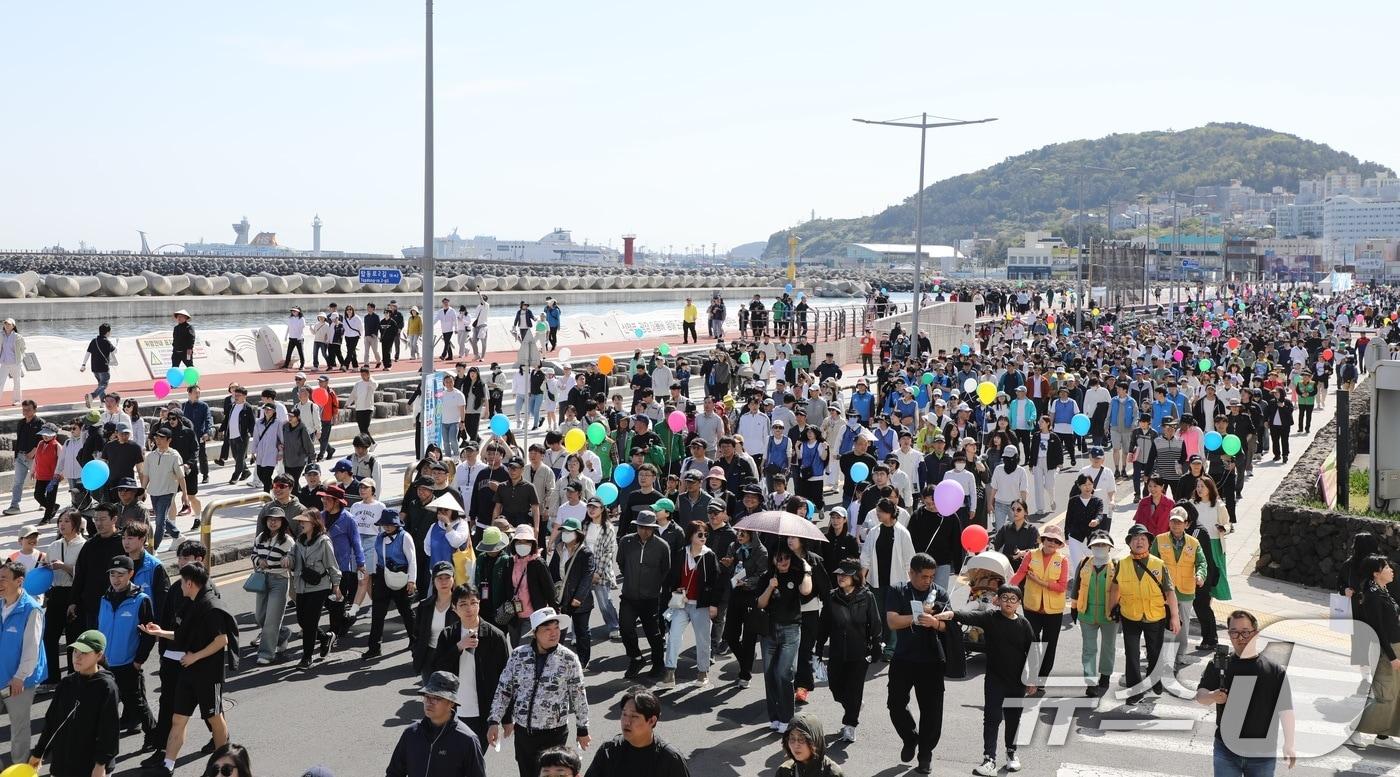 차없는 거리 행사가 열리는 제주시 탑동(자료사진)/뉴스1