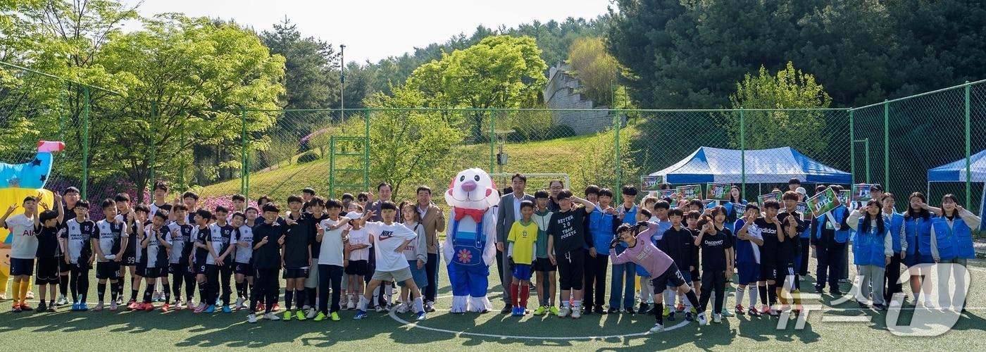 충북 증평군청소년수련관은 지난 26일 '9회 청소년동아리 풋살대회'를 성황리에 개최했다.(증평군 제공)/뉴스1